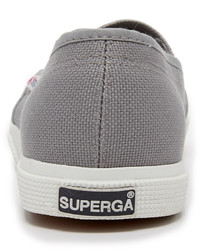 graue Slip-On Sneakers aus Segeltuch von Superga