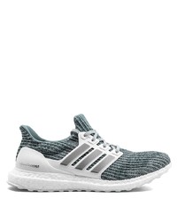 graue Sportschuhe von adidas