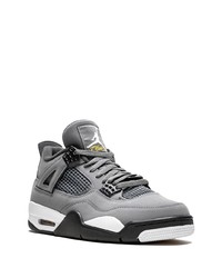 graue Sportschuhe von Jordan