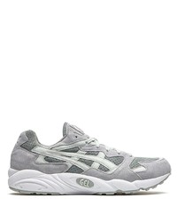 graue Sportschuhe von Asics