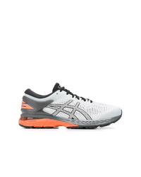 graue Sportschuhe von Asics