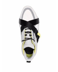 graue Sportschuhe von Balmain