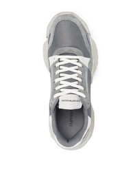 graue Sportschuhe von Emporio Armani