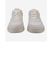 graue Sportschuhe von Clarks