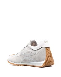 graue Sportschuhe von Loewe