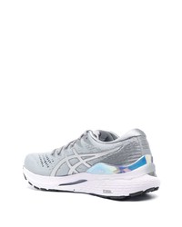 graue Sportschuhe von Asics