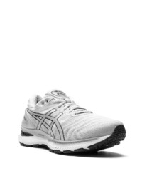 graue Sportschuhe von Asics