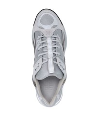 graue Sportschuhe von Givenchy