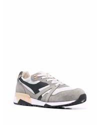 graue Sportschuhe von Diadora