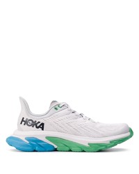 graue Sportschuhe von Hoka One One