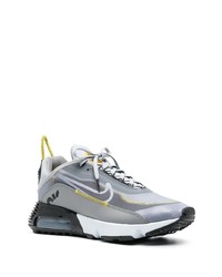 graue Sportschuhe von Nike