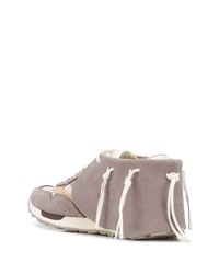 graue Sportschuhe von VISVIM