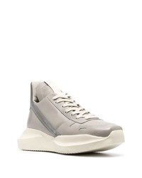 graue Sportschuhe von Rick Owens