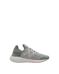 graue Sportschuhe von New Balance