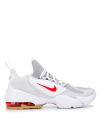 graue Sportschuhe von Nike