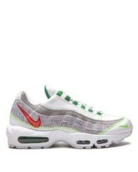 graue Sportschuhe von Nike