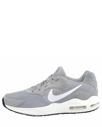 graue Sportschuhe von Nike Sportswear