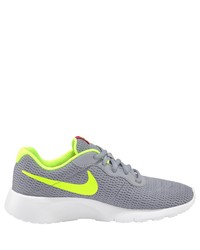 graue Sportschuhe von Nike Sportswear