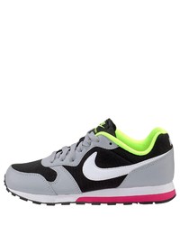 graue Sportschuhe von Nike Sportswear