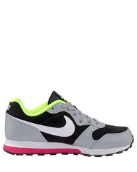 graue Sportschuhe von Nike Sportswear