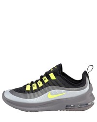 graue Sportschuhe von Nike Sportswear