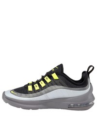 graue Sportschuhe von Nike Sportswear