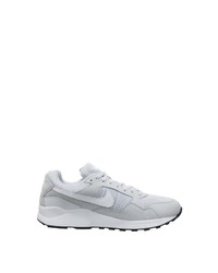 graue Sportschuhe von Nike Sportswear