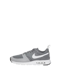 graue Sportschuhe von Nike Sportswear