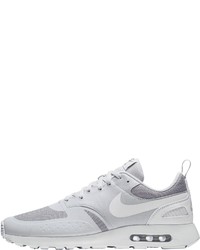 graue Sportschuhe von Nike Sportswear