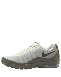 graue Sportschuhe von Nike Sportswear