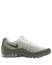 graue Sportschuhe von Nike Sportswear