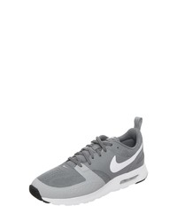 graue Sportschuhe von Nike Sportswear