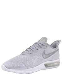 graue Sportschuhe von Nike Sportswear