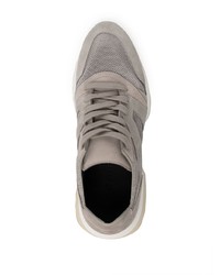 graue Sportschuhe von Fear Of God