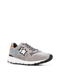 graue Sportschuhe von atlantic stars