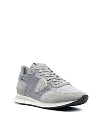 graue Sportschuhe von Philippe Model Paris