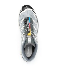 graue Sportschuhe von Salomon S/Lab