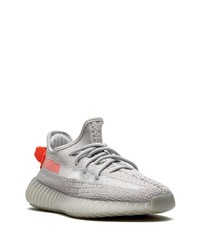 graue Sportschuhe von adidas YEEZY