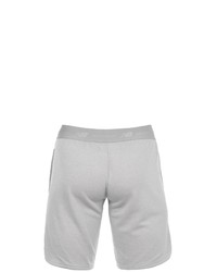 graue Sportshorts von New Balance