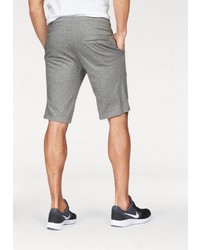 graue Sportshorts von Nike Sportswear