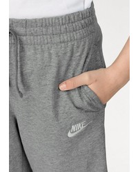 graue Sportshorts von Nike Sportswear