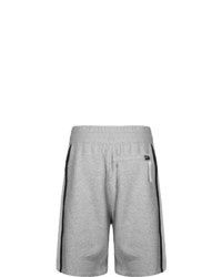 graue Sportshorts von Nike Sportswear