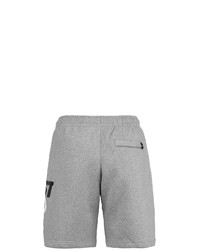 graue Sportshorts von Nike Sportswear