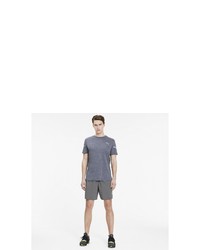 graue Sportshorts von Puma