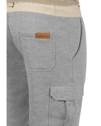 graue Sportshorts von Solid