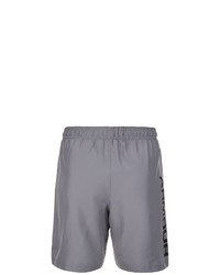 graue Sportshorts von Under Armour