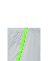 graue Sportshorts von Under Armour