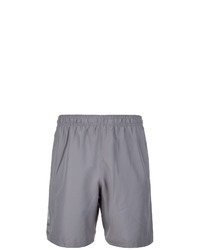 graue Sportshorts von Under Armour