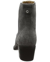 graue Stiefel von Hush Puppies