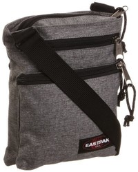 graue Taschen von Eastpak